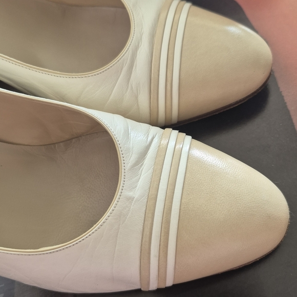 Aithentic Chanel Cream Women's Shoes Size 6 - Picture 2 of 10
